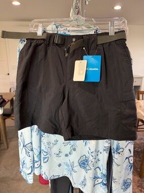 Columbia Black Outdoor Cargo Shorts with Web Belt